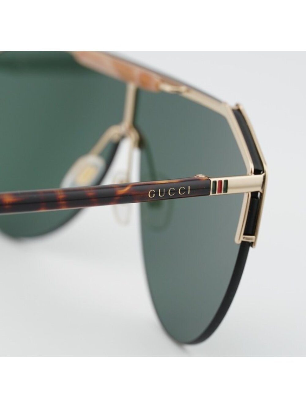 Gucci GG0584S 002 Sunglasses Gold Shield Frame, Green Lenses - Picture 7 of 11